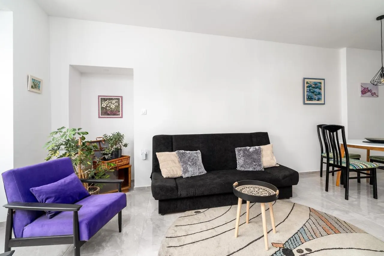 Apartment Orso Klana 0*,  Croatia